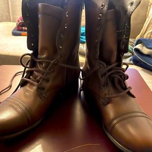 Steve Madden Troopa boots